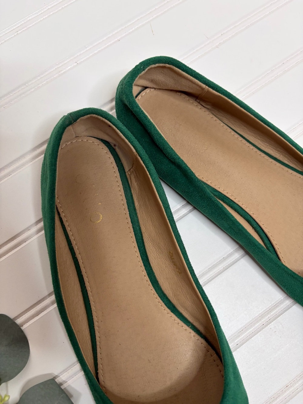Ollio Faux Suede Ballet Flats - Picture 4 of 8
